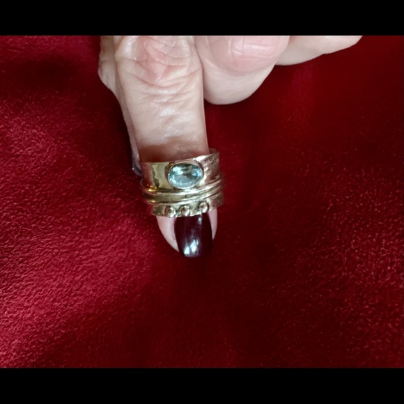 Blue topaz sterling silver spinner ring. - Picture 5 of 7